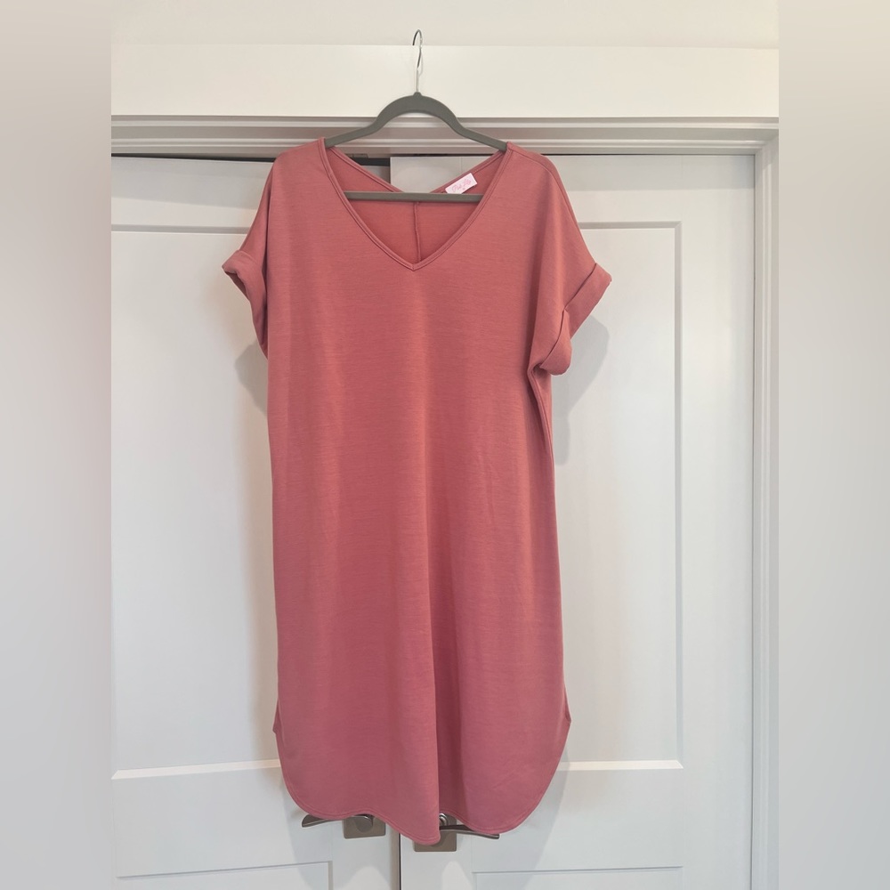 Pink Lily - size Medium